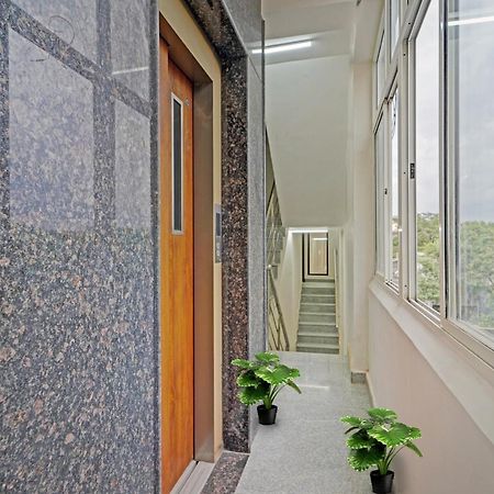 Super Townhouse 1096 Hotel Redfox Nungambakkam Near Apollo & Shankar Nethralaya Hospital Ченнаи Экстерьер фото