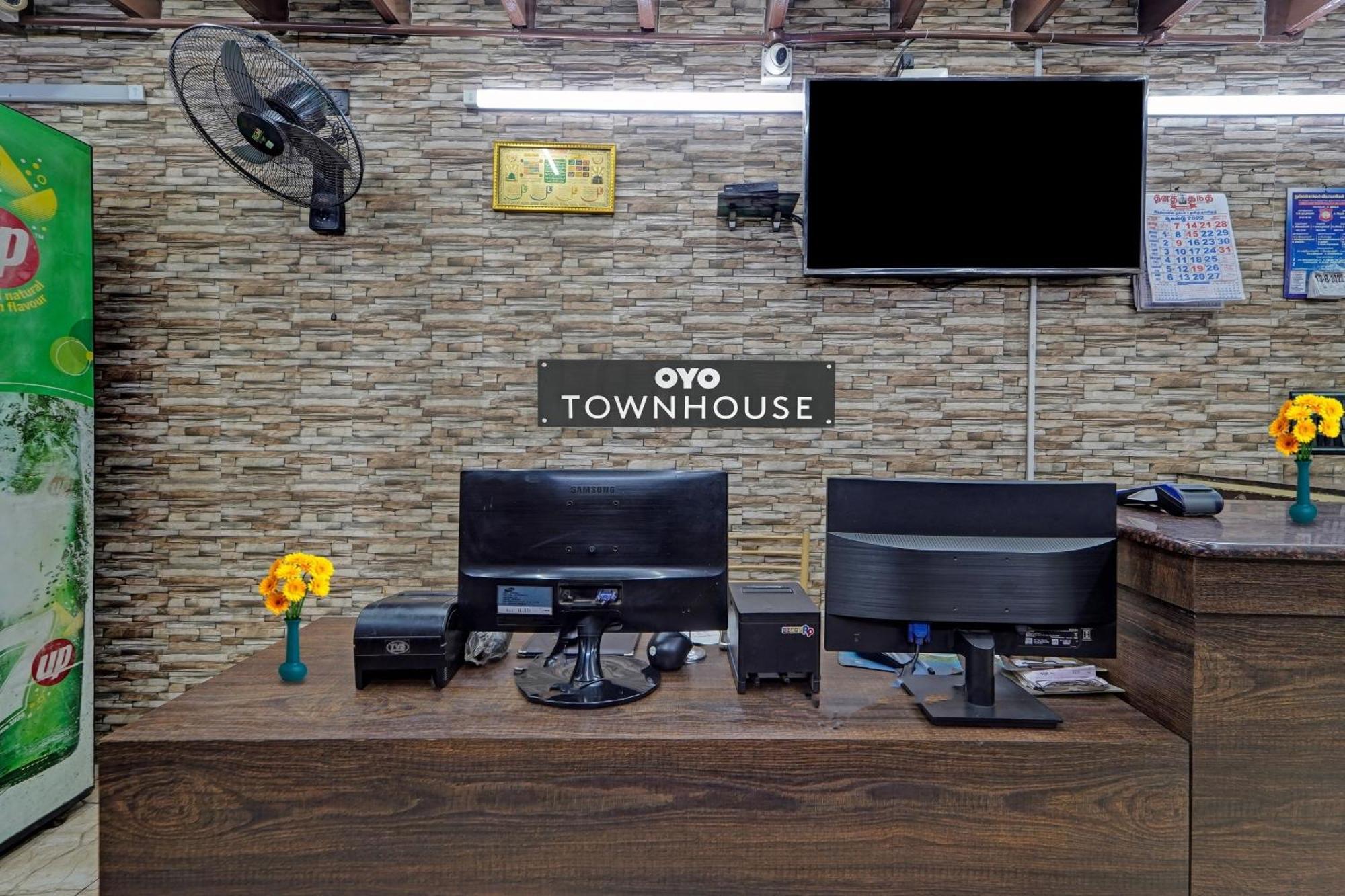 Super Townhouse 1096 Hotel Redfox Nungambakkam Near Apollo & Shankar Nethralaya Hospital Ченнаи Экстерьер фото